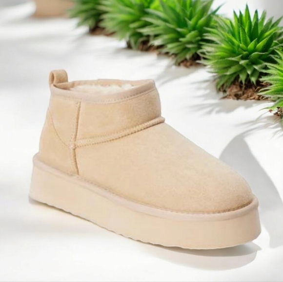 NEW! AE Hangout Booties  Sz 8 - Picture 9 of 9